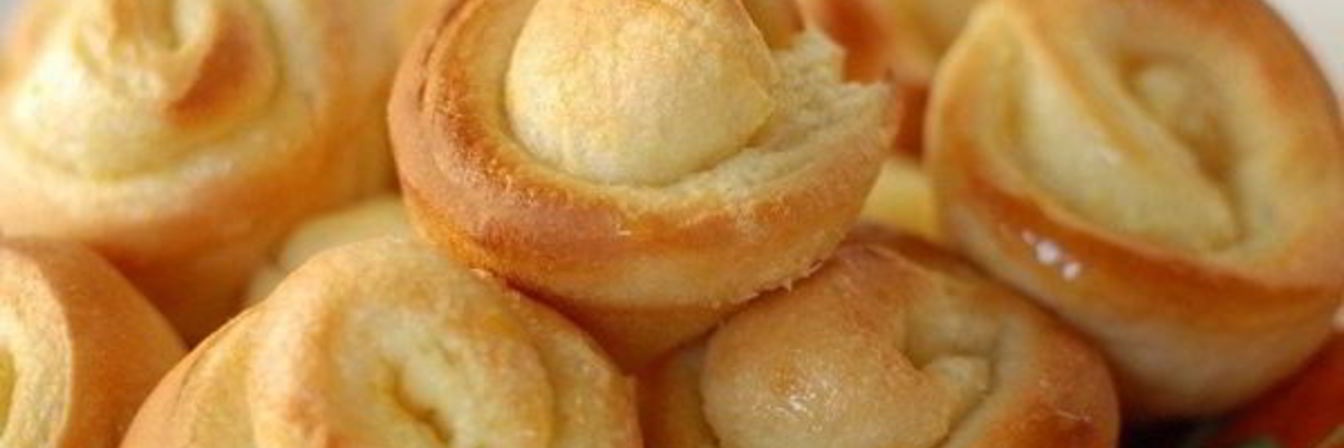 Апельсиновые булочки с миндалем