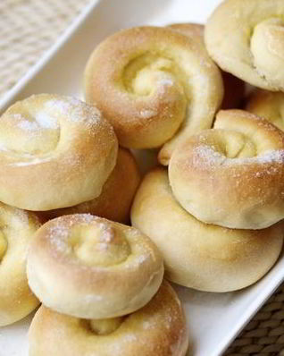 Булочки Ensaimadas по-испански