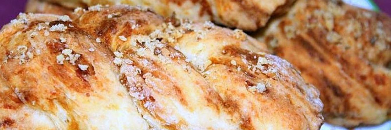 Булочки нежные творожные косички