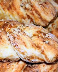 Булочки нежные творожные косички