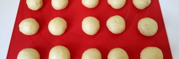 булочки персики