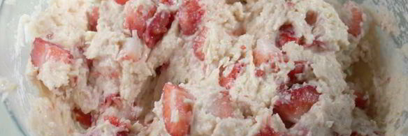 булочки с клубникой