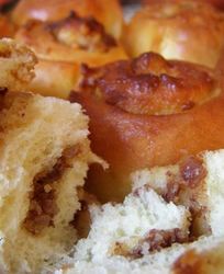 Булочки с ореховой начинкой