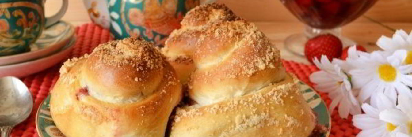 Булочки с вареньем