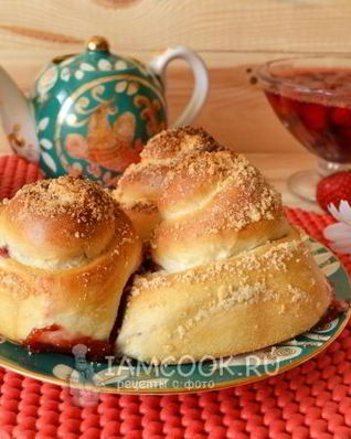 Булочки с вареньем