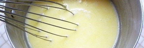 булочки с яблоками, грушей и пряностями