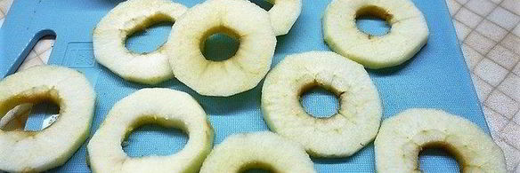 булочки с яблоками, грушей и пряностями