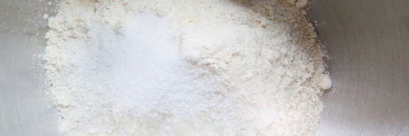 китайские паровые булочки с зеленым луком