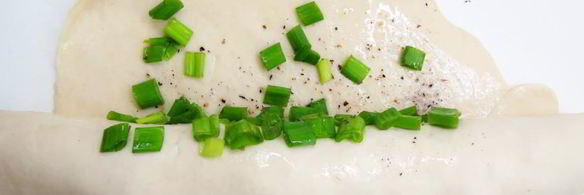 китайские паровые булочки с зеленым луком