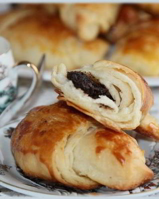 Круассаны с шоколадом