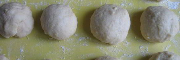 нежные булочки с цедрой лимона и апельсина