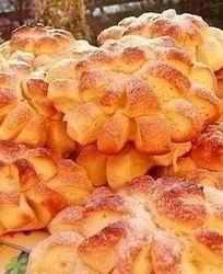 Плюшки Хризантема с корицей