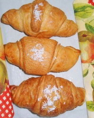 Праздничные французские круассаны