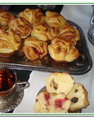 Сдобные булочки с разной начинкой