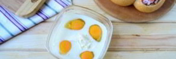 сырные булочки с яйцом и беконом