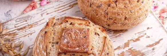 цельнозерновые булочки с семенами льна на закваске