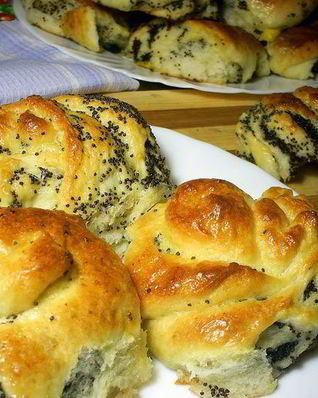 Творожные булочки Маковые узелки