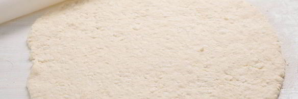 творожные булочки с курицей и лисичками