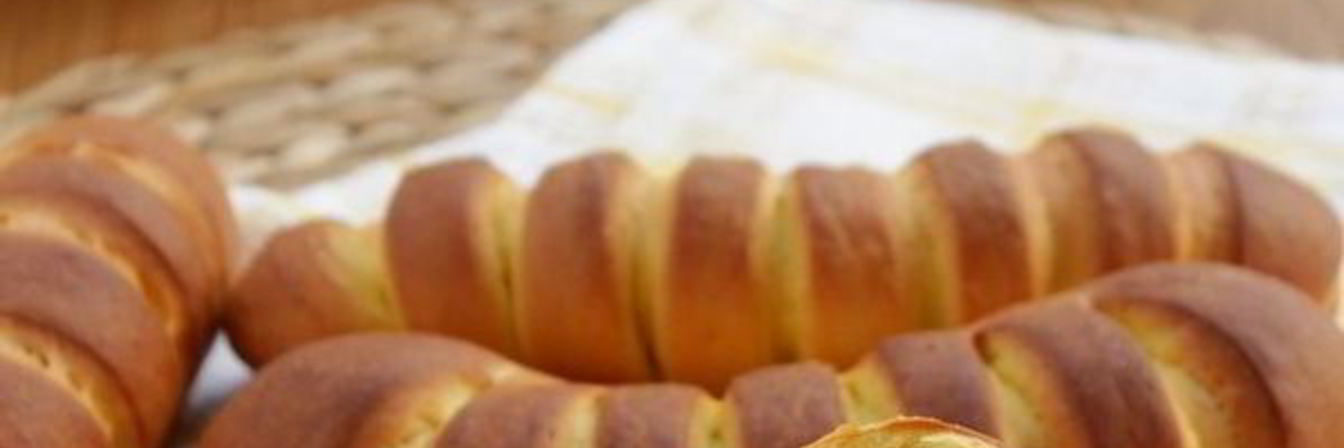 Воздушные тыквенные булочки на сгущенке