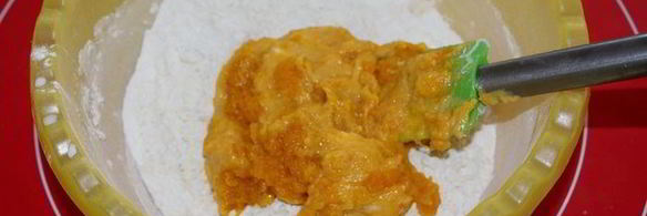 воздушные тыквенные булочки на сгущенке