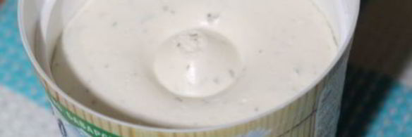 чизкейк мясной с брусничным соусом