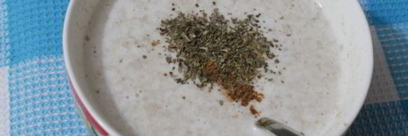 чизкейк мясной с брусничным соусом