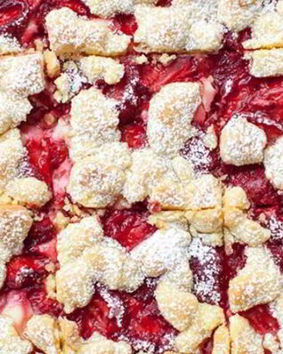 Чизкейк с клубникой