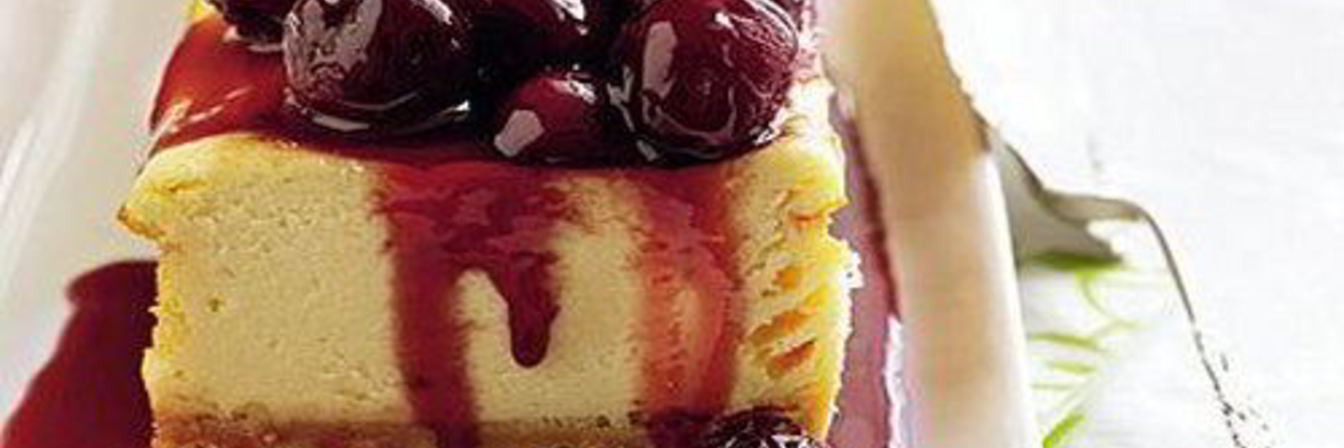 Чизкейк с консервированной вишней