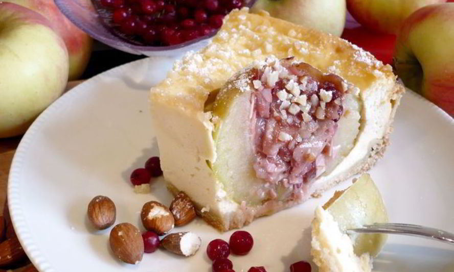 Рецепт чизкейка с печеными яблоками