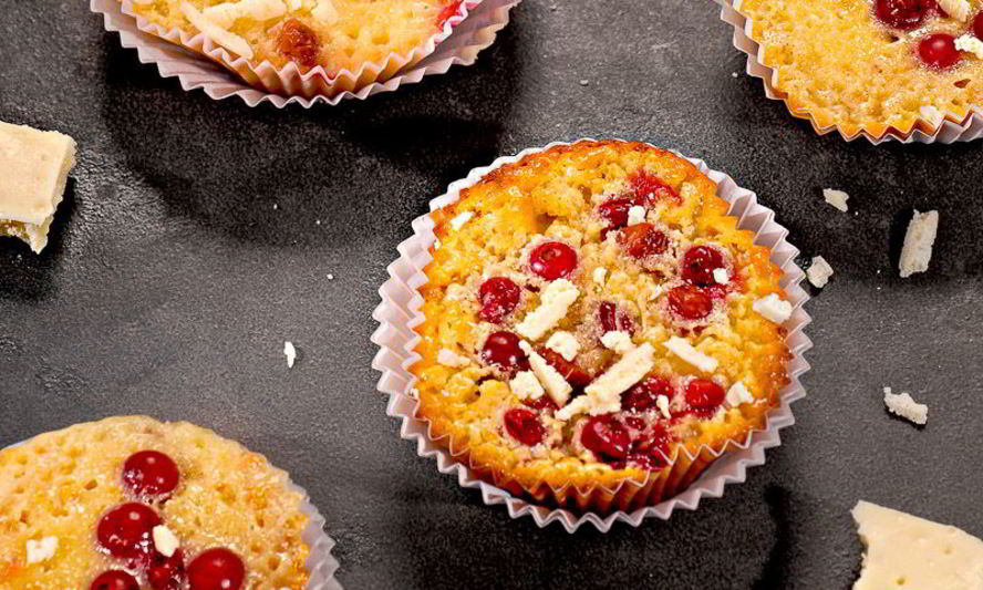 Рецепт чизкейков с белым шоколадом и клюквой