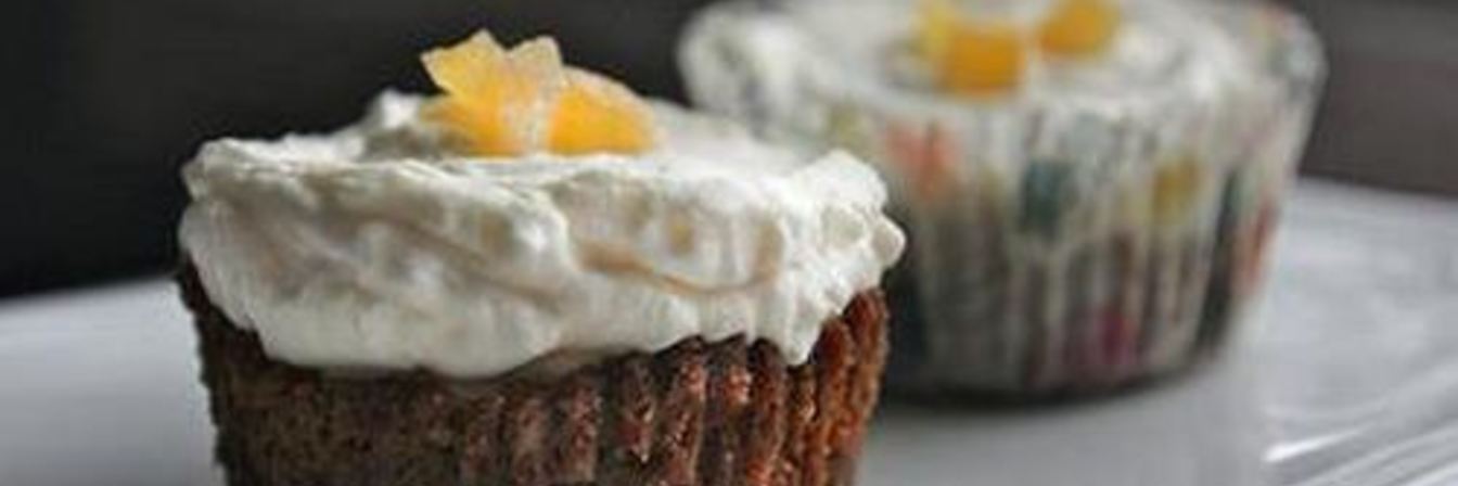 Миндальные мини-чизкейки с имбирным печеньем