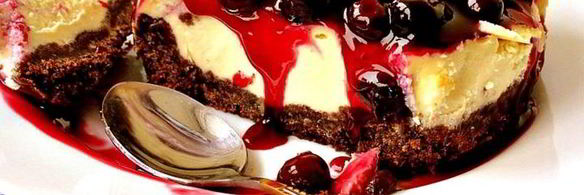 мини-чизкейки с черничным соусом