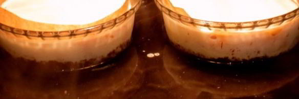 мини-чизкейки с черничным соусом