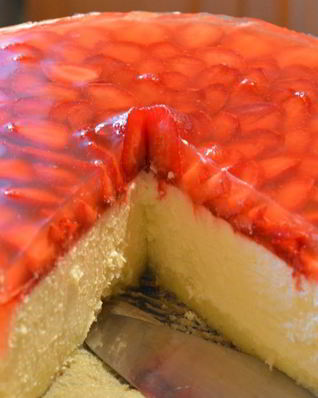 Творожный чизкейк с клубникой