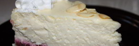 вишнево-миндальный чизкейк