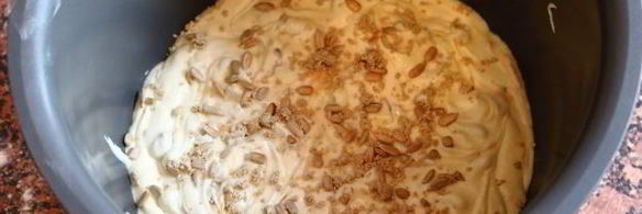 апельсиновый кекс с халвой в мультиварке