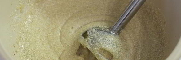 банановые капкейки с малиновым джемом