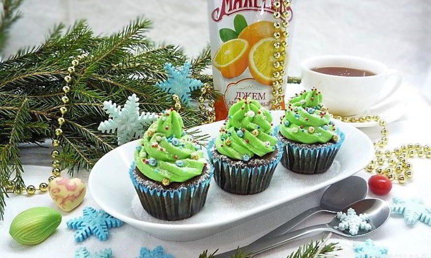 Рецепт черемуховых капкейков с апельсиновым джемом и ванильным кремом