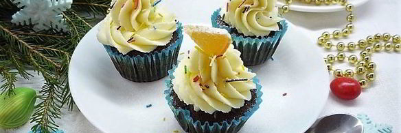 черемуховые капкейки с апельсиновым джемом и ванильным кремом