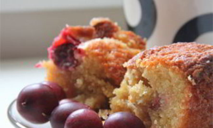 Рецепт кекса с крыжовником и сладкой овсяной корочкой