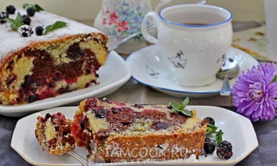 Рецепт кекса с маком, какао и ягодами