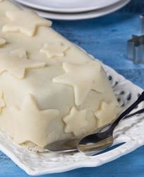 Кекс с орехами и сухофруктами