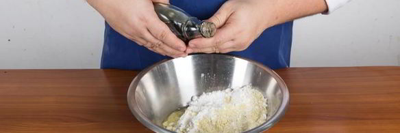 кекс с орехами и сухофруктами