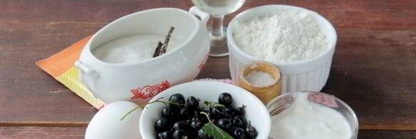 кексы со смородиной