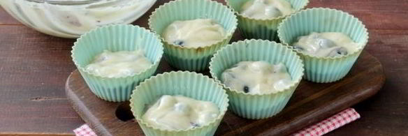 кексы со смородиной