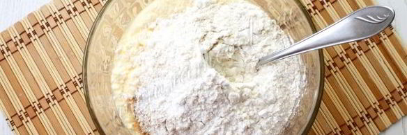 лимонный кекс с грушами и миндалем