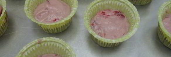 малиновый капкейк с малиновым кули