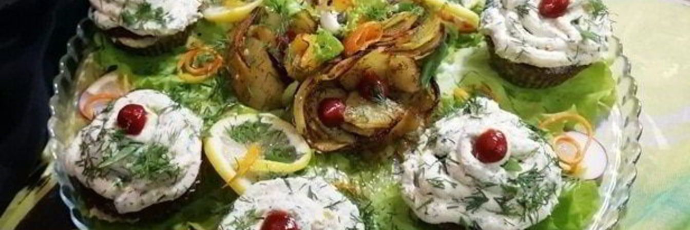 Печеночные кексы с начинкой из кураги и моцареллы