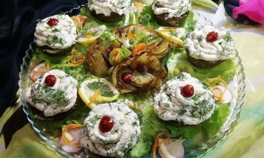 Рецепт печеночных кексов с начинкой из кураги и моцареллы