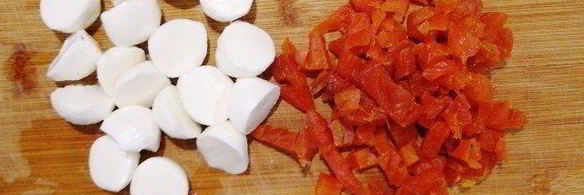 печеночные кексы с начинкой из кураги и моцареллы